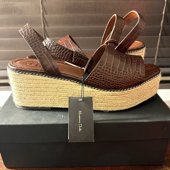 Massimo Dutti Croc Sandals - Picture 1 of 3